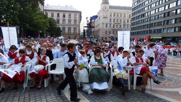 Augusztus 20-i ünnepi szentmise és Országos Szent Jobb körmenet